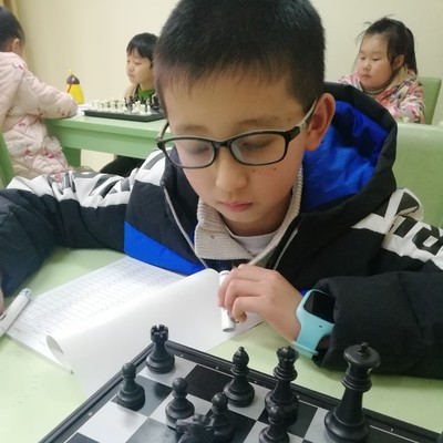 我的国际象棋之旅 谭博文在超玥西门校区的学习体验